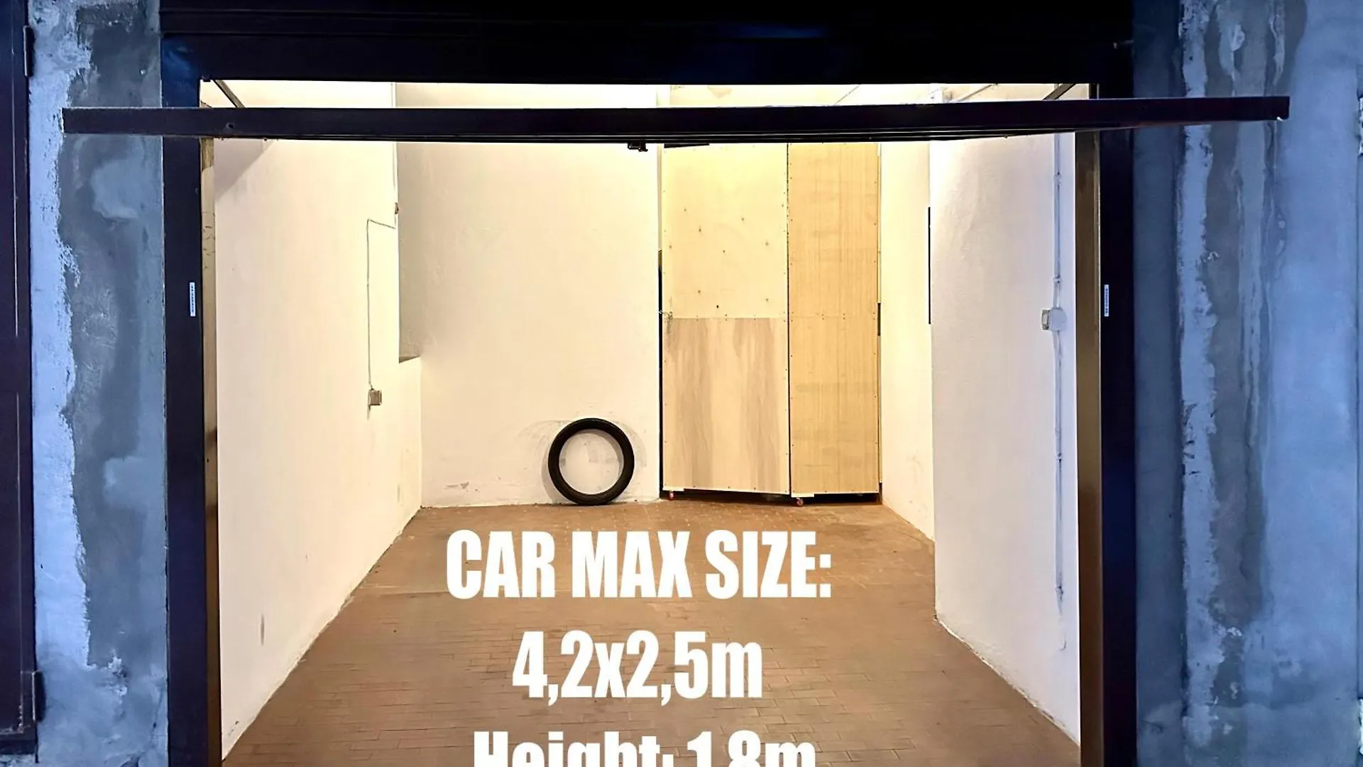 Apartment Roomy Central Flat With Garage - Porta Romana Milan