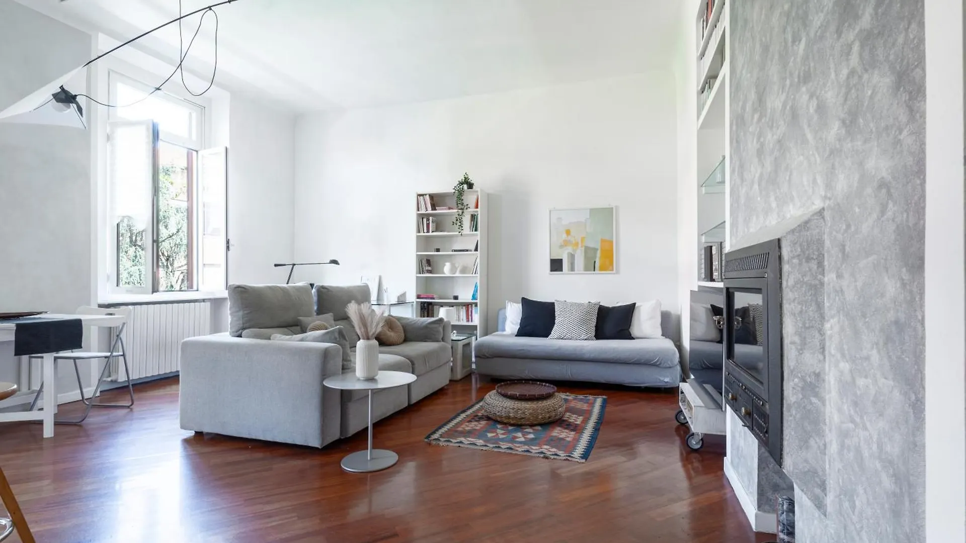 Roomy Central Flat With Garage - Porta Romana Milan 0*,